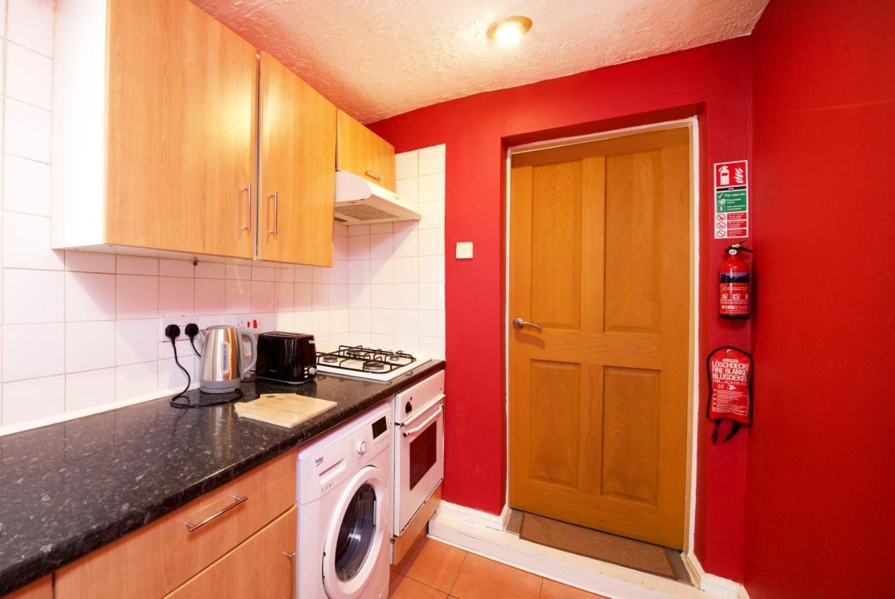 Crystal House 10Min To Manchester City Centre Ideal For Work And Leisure Ngoại thất bức ảnh