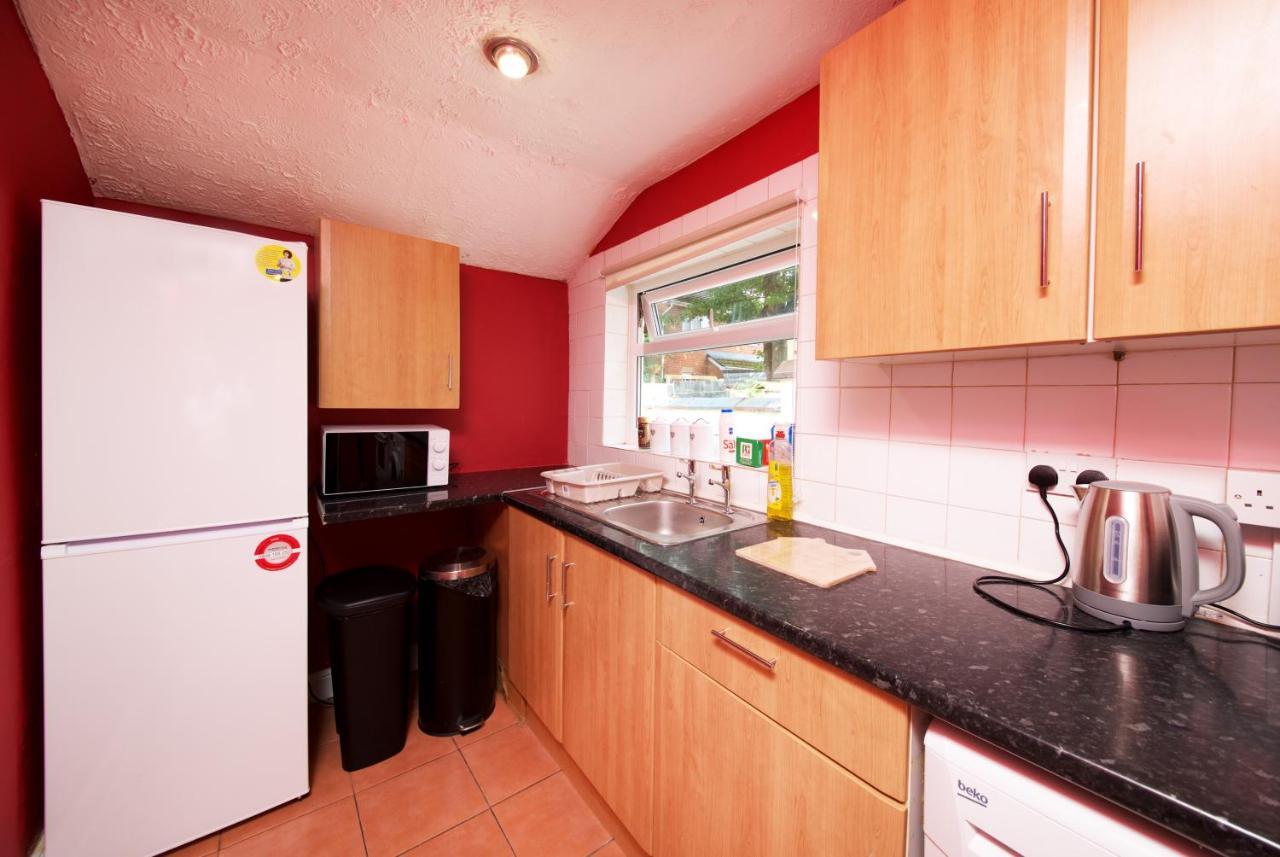 Crystal House 10Min To Manchester City Centre Ideal For Work And Leisure Ngoại thất bức ảnh