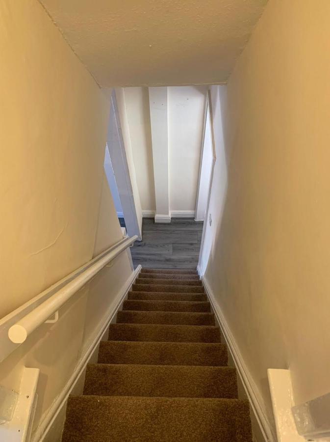 Crystal House 10Min To Manchester City Centre Ideal For Work And Leisure Ngoại thất bức ảnh